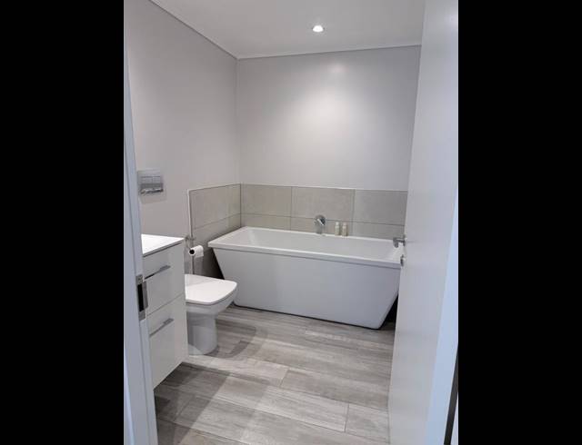 2 BEDROOM PROPERTY TO RENT IN UMHLANGA RIDGE